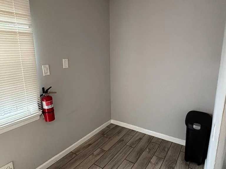 17 Dartmouth Ave #2B — Photo 5