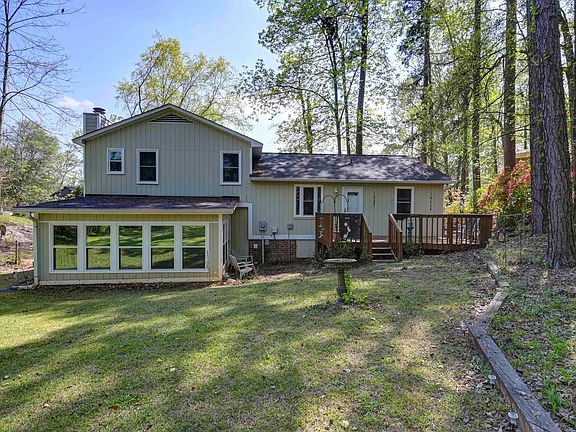 3rd image of 230 Bishopgate Rd