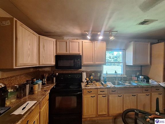 4th image of 53 McMillen Dr