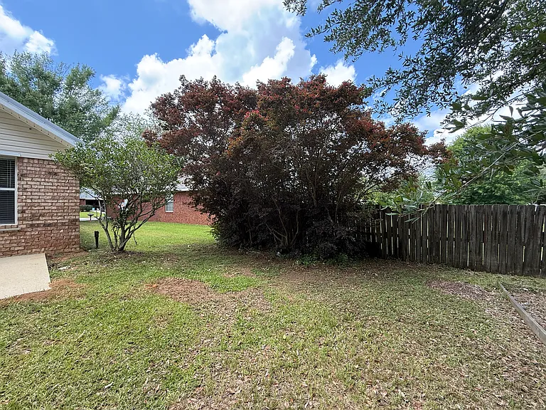 104 Kemper Ln — Photo 23