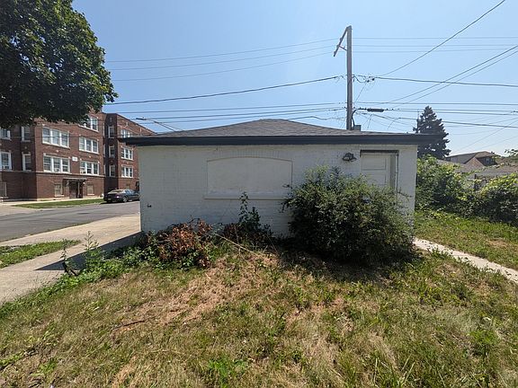 5th image of 8001 S Laflin St
