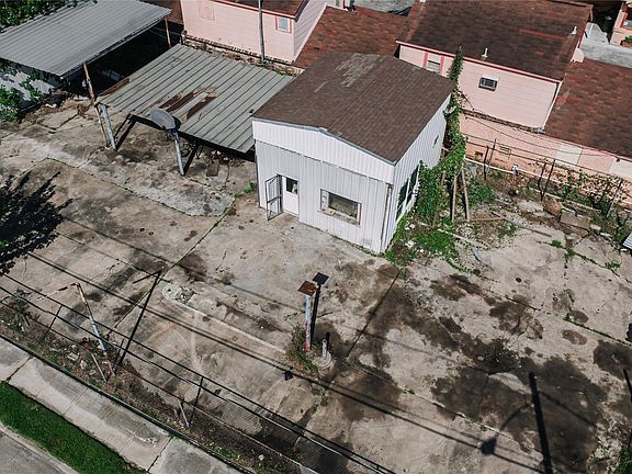 2nd image of 1714 Wayside Dr