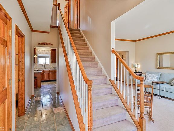 5th image of 360 Ramblewood Dr