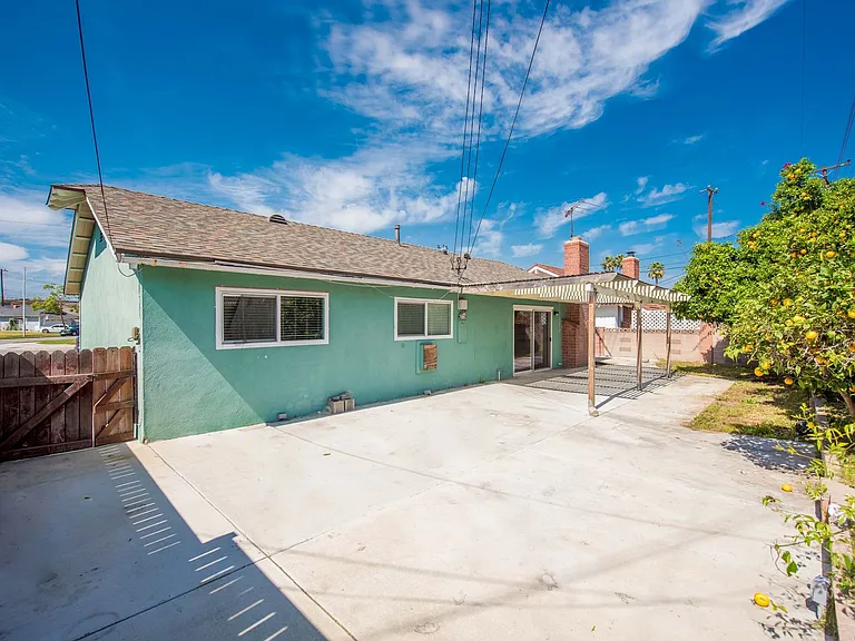 15412 Shasta Ln — Photo 31