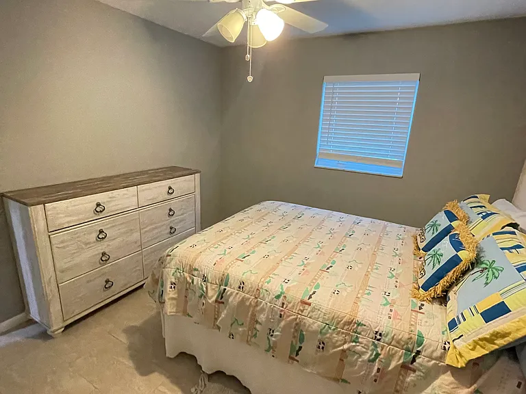 Guest bedroom