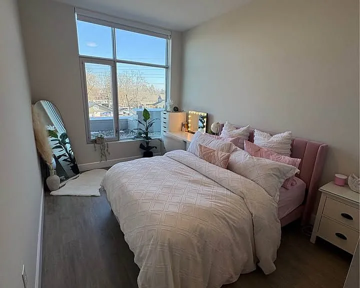 1600 Hyde Park Rd #315 — Photo 6