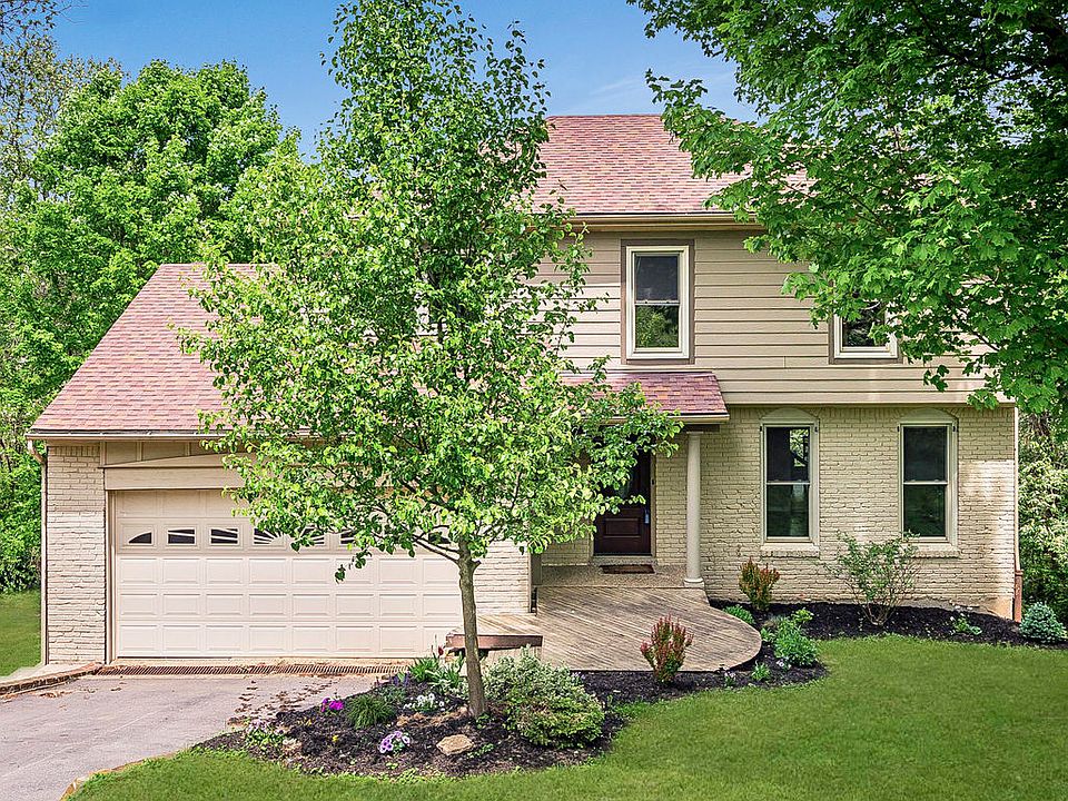 1st image of 2421 Ashwood Dr