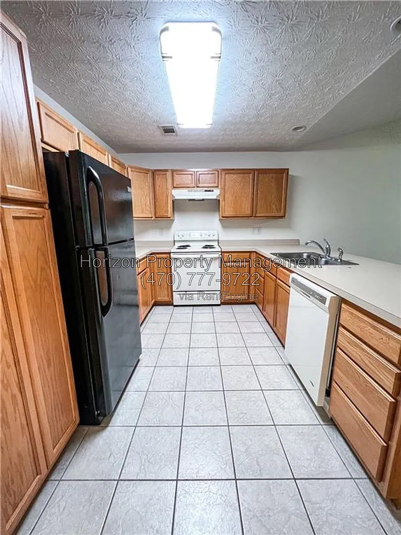 2 bed, 2.0 bath, 1189 sqft, $1,625 — Photo 4
