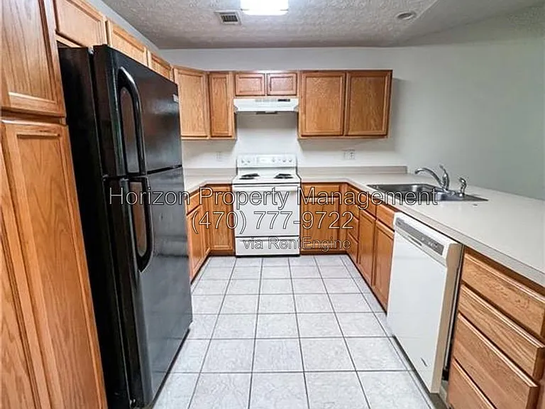3971 Hidden Hollow Dr — Photo 4