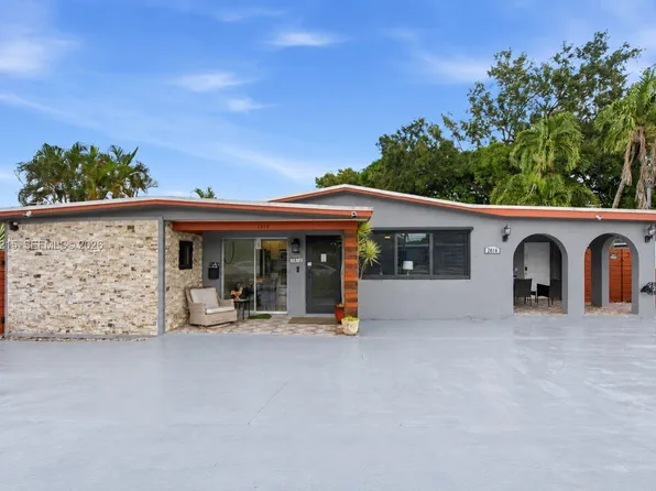 2616 NE 6th Ave, Wilton Manors, FL 33334