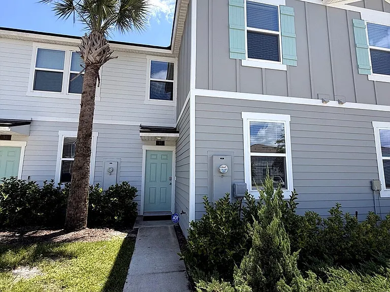 97 Ayamonte Rd — Photo 1