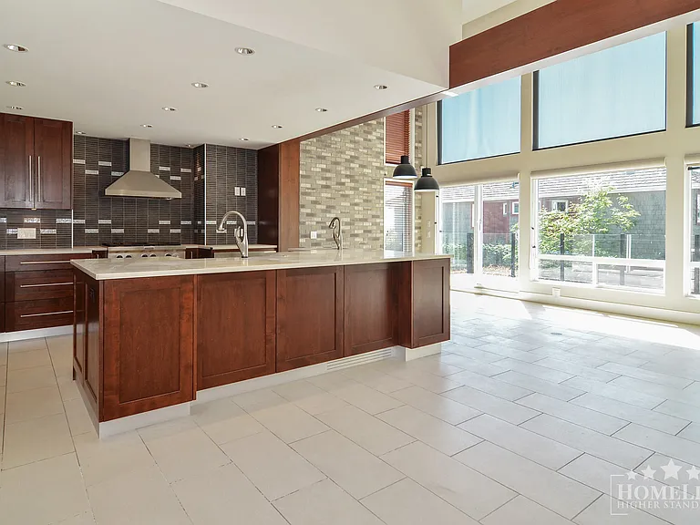 15728 Buena Vista Ave #HOUSE — Photo 3