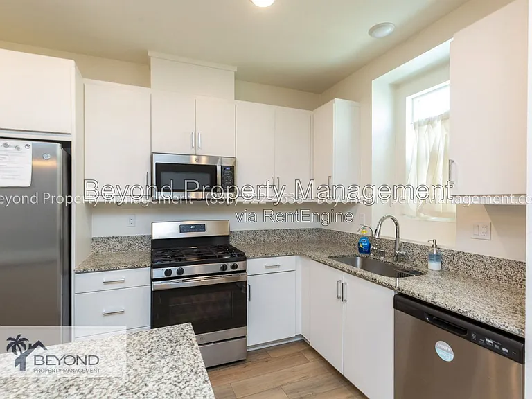 5461 Seacliff Pl #72 — Photo 23