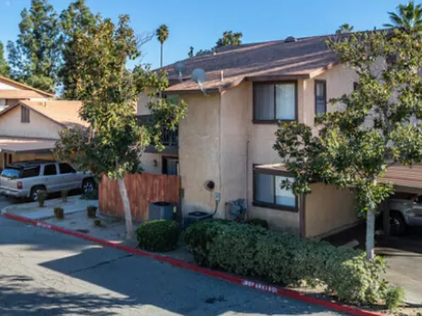 25870 Stanford St APT 2D, Hemet, CA 92544