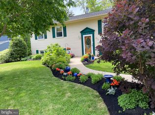 893 Fern Rd, Warminster, PA 18974