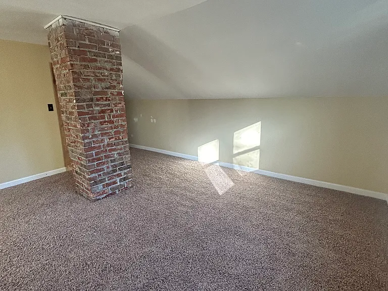 390 Fawn Dr — Photo 18