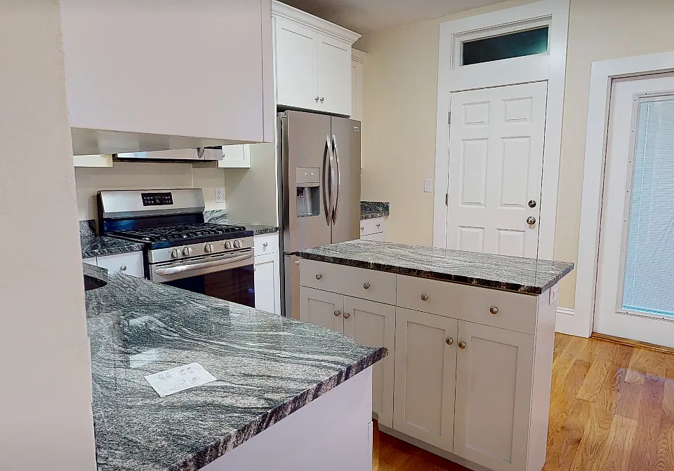 8 Dewey St #2