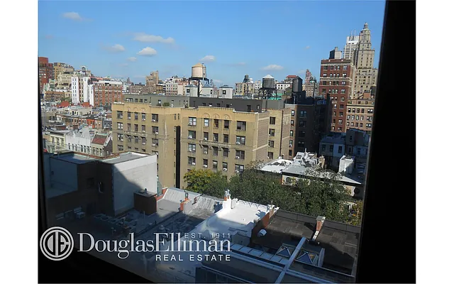 Sold by Douglas Elliman | media 15