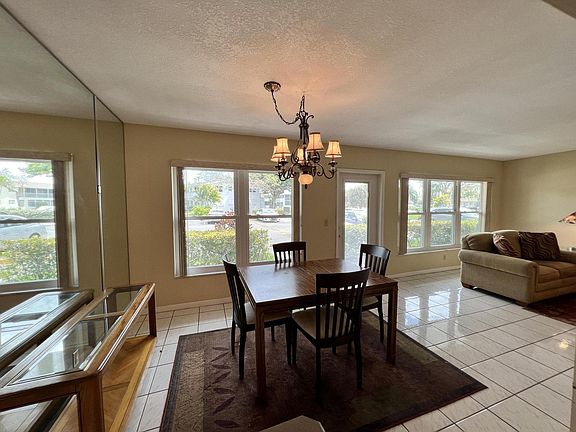 2nd image of 103 Wellington Dr E #F