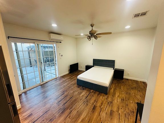 2nd image of 13032 Glamis St #D