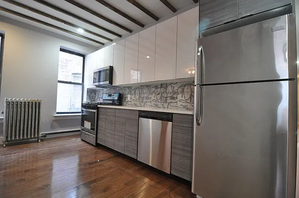 Rented by Bohemia Realty Group | media 20