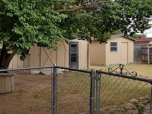 4th image of 1613 S Avenue B