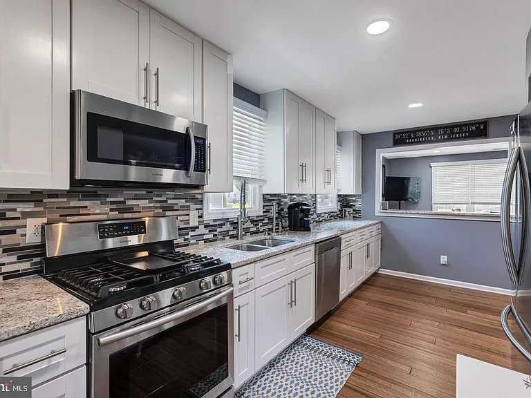 215 W Gloucester Pike — Photo 12