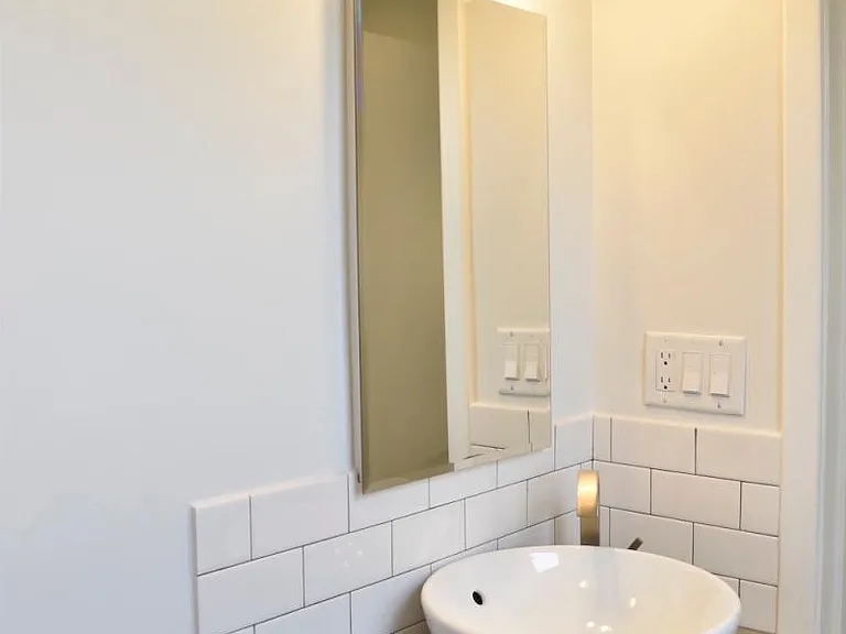 2310 S Bentley Ave #5 — Photo 11