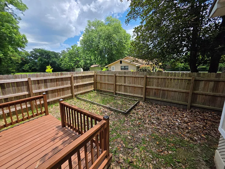 5142 Regalo Dr — Photo 21
