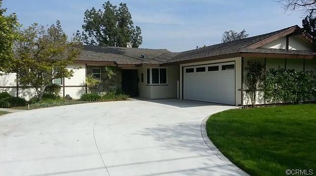 1st image of 380 El Nido Ave