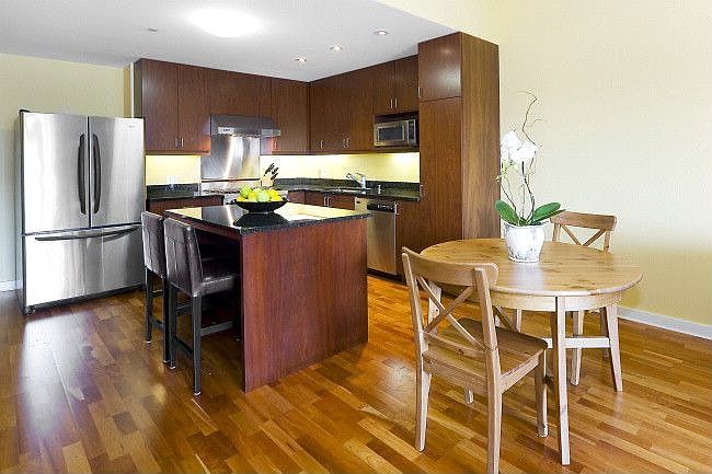1st image of 207 King St APT 711