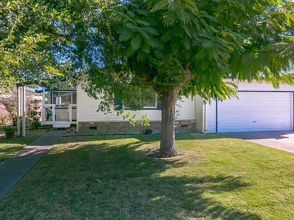 3rd image of 1199 Oak Ave