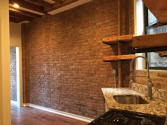 Rented by WRE Group | media 21