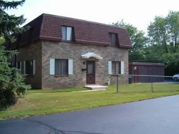 1505 S Carriage LANE, New Berlin, WI 53151