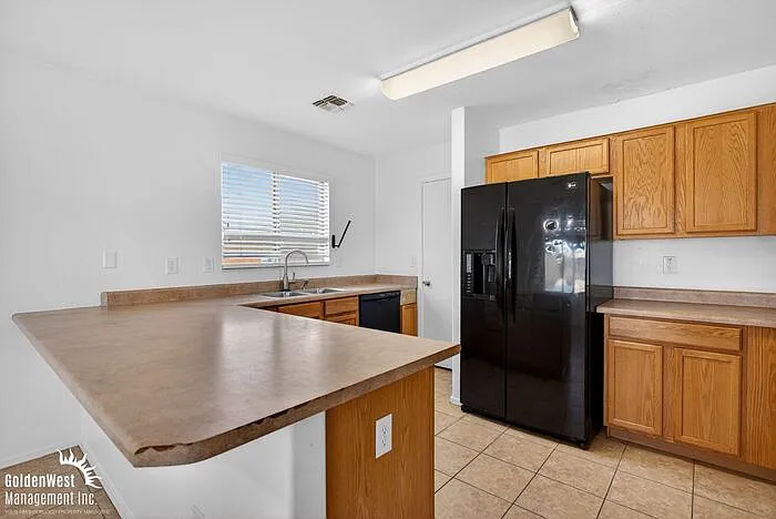 24011 N Cargo Ave — Photo 8