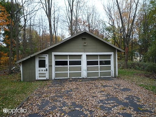 2nd image of 3523 Champlain Ave