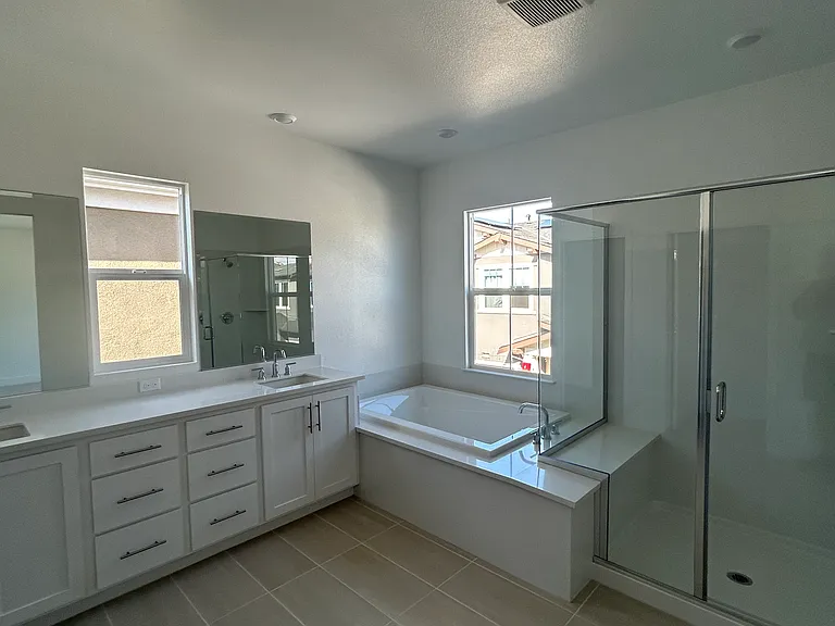 134 W Idyllwild Pl — Photo 12