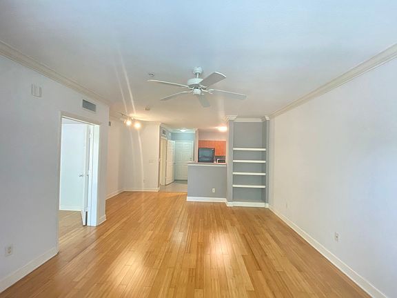 5th image of 300 E South St Unit 3011