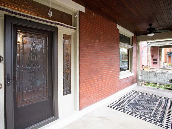 3rd image of 1626 Pullan Ave