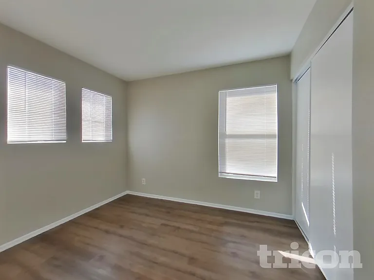 44313 63rd St W — Photo 11