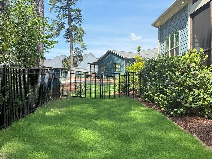 2204 Timberview Dr — Photo 5