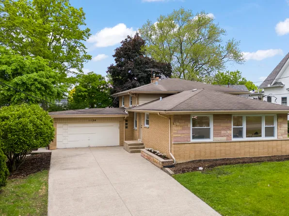 1134 N Dunton Ave, Arlington Heights, IL 60004