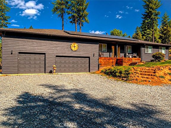 3rd image of 5999 Sugar Pine Dr