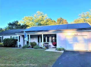 10 Wisconsin Dr, Jackson, NJ 08527