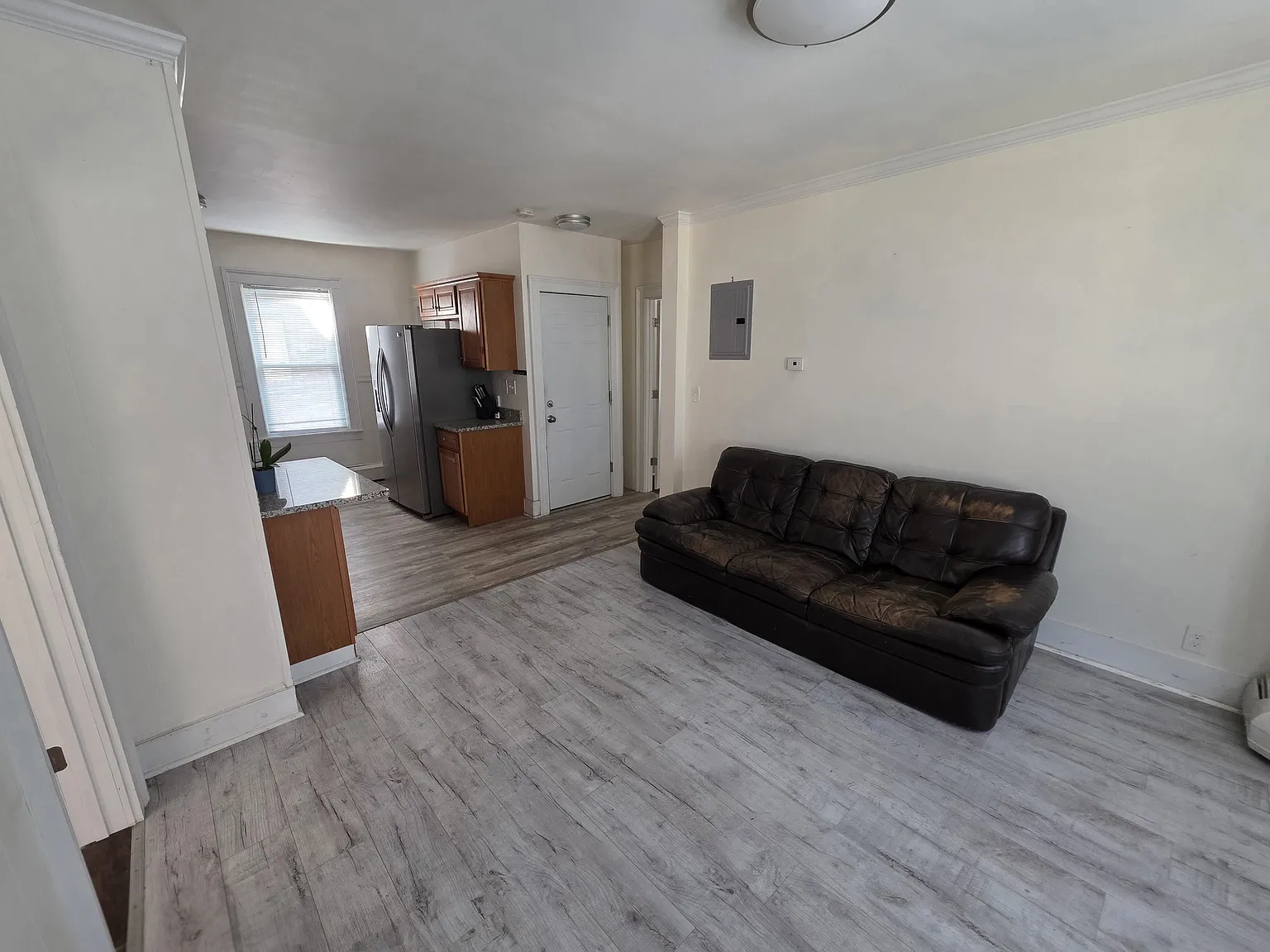 1081 Lawrence St — Photo 2