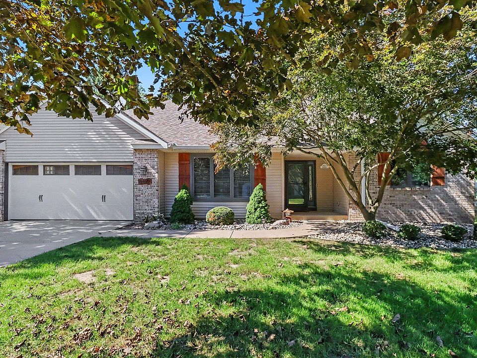 1st image of 8127 Robinbrook St