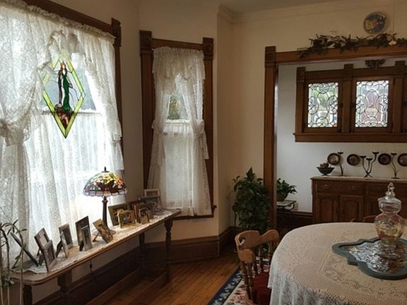 5th image of 527 Tonti St