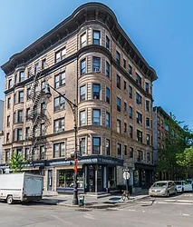 Rented by Bond New York