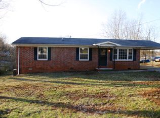 21 Oak St, Sparta, TN 38583