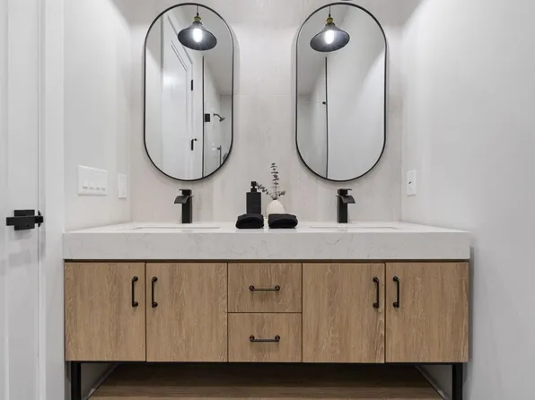 373 New York Avenue image 20 of 28